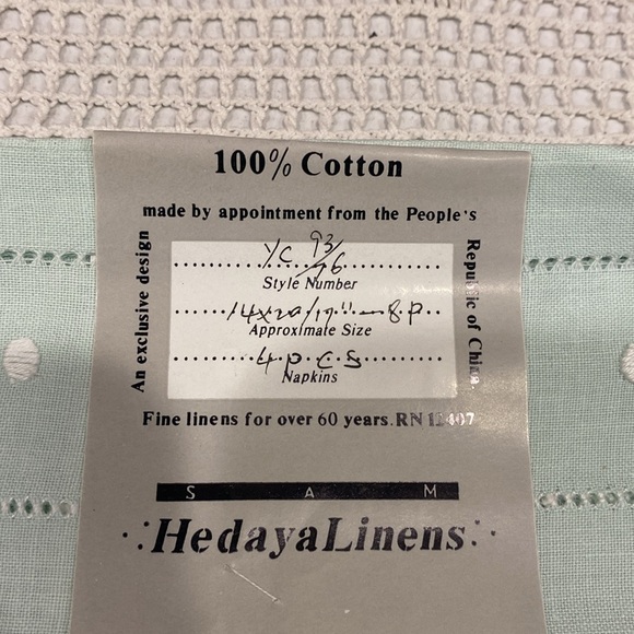 Hedaya Linens, 100% Cotton Placemats and Napkins, People’s Republic of China - Picture 2 of 5